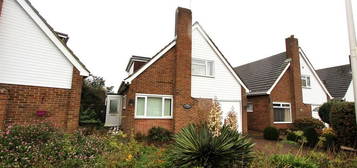 3 bedroom detached bungalow to rent