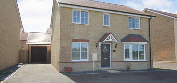 Detached house to rent in Rutherford Crescent, Leighton Buzzard LU7