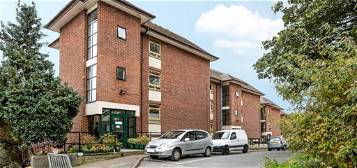 Flat to rent in Vineyard, Abingdon OX14