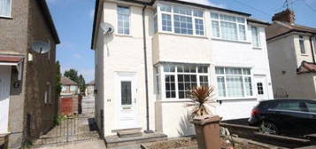 2 bedroom semi-detached house to rent