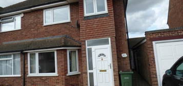 3 bedroom semi-detached house