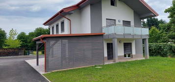 NEUE WOHNUNG IN EINEM DOPPELHAUS in der Nähe der Therme und der Altstadt BAD RADKERSBURG