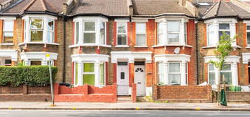 Terraced house to rent in Chingford Road, Walthamstow, London E17