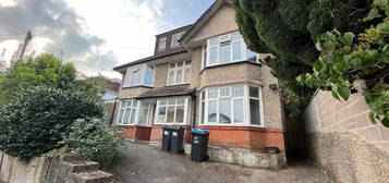 Detached house to rent in Maxwell Road, Bournemouth BH9