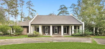 130 Woodhaven Dr, Ponchatoula, LA 70454