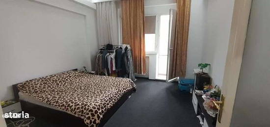 Vând apartament în sectorul 1