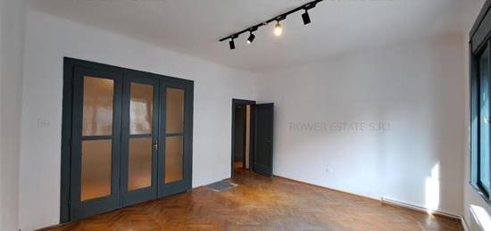 Apartament cu 4 camere, 125 mp utili, situat in zona Ultracentrala!