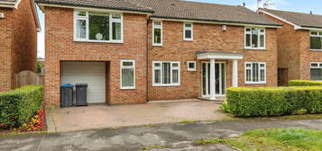 4 bed detached house for sale