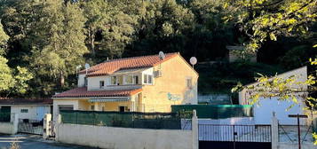 Maison avec piscine et dépendances, jardin