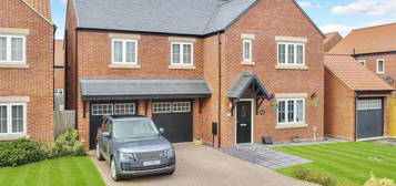 6 bed detached house for sale