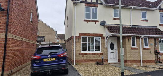 3 bedroom semi-detached house to rent