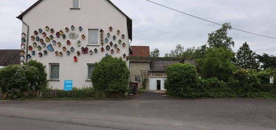 Ehem. Bauernhaus viel mit Platz für Hobby und eigene Ideen, Garten und Nebengebäuden, Höchstberg (2)