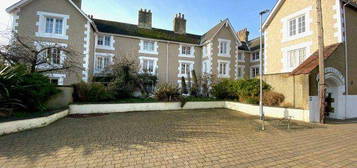 Flat to rent in Friary Close, Southsea PO5