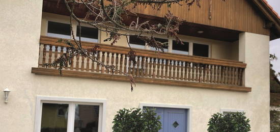 Kleinod mit großer Loggia im idyllischen Pappritz