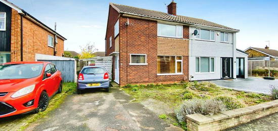 3 bedroom semi-detached house for sale