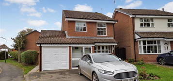 3 bedroom detached house to rent