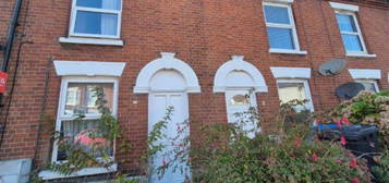 Terraced house for sale