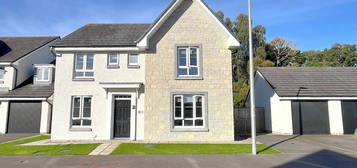 4 bed detached house for sale