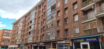 Piso en venta en calle San Luis, 6