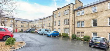 Flat to rent in 7 Royal Court, Henry Street, Lancaster LA1