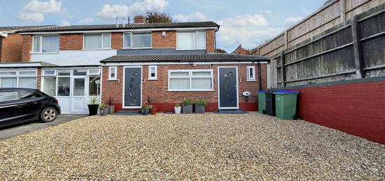 3 bedroom semi-detached house for sale