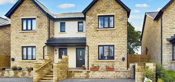 3 bedroom semi-detached house