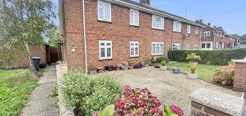 2 bedroom ground floor flat for sale