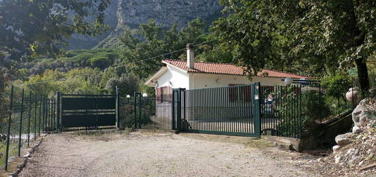 Villa in vendita in via Spiniccio, 4