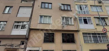 ÜSKÜDAR İCADİYEDE GENİŞ FERAH 3+1 YATIRIMLIK SATILIK DAİRE