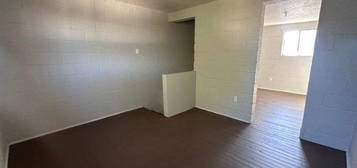 900 S  Ochoa St #20, El Paso, TX 79901