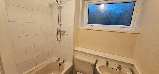 End terrace house to rent in Parc Wern Road, Swansea SA2