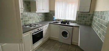 Flat to rent in Meadow Court, Broadmeadows, South Normanton, Alfreton DE55