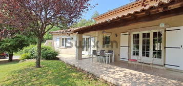 Villa de plain-pied  à vendre, 4 pièces, 3 chambres, 170 m²