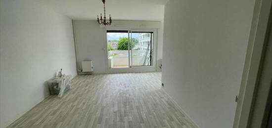 Appartement  à vendre, 3 pièces, 2 chambres, 72 m²