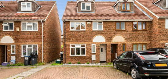 4 bedroom semi-detached house