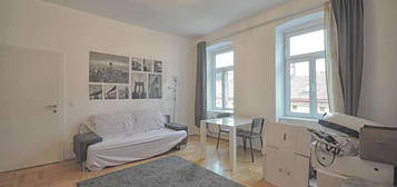 Helle 3 Zimmer Wohnung - Jetzt Termin buchen / hier de Link: http://www.remax.at/1662-1725