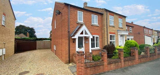 Semi-detached house to rent in Falcon Way, Sleaford, Lincolnshire NG34