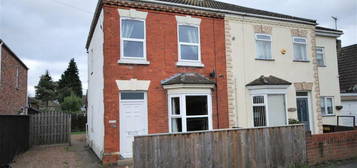 Semi-detached house to rent in Albert Street, Spalding PE11