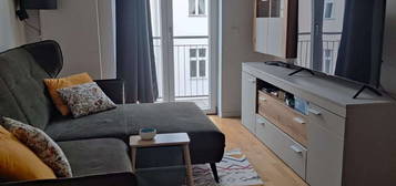 Cozy, Fully Furnished Apartment with Balcony in Kreuzberg-Neukolln – Available for Dec & Jan