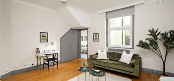 Flat for sale in Windsor Road, London W5