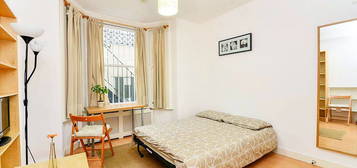 Studio to rent in Fairholme Road, West Kensington, London W14