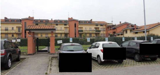 Trilocale all'asta in via Galileo Vercesi, 19