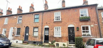 2 bed terraced house to rent