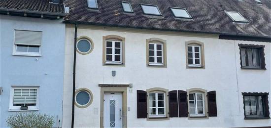 Großrosseln-St. Nikolaus, ruhige Lage, gepflegtes Wohnhaus, für die große Familie/ 2 Generationen, auch eine interessante Kapitalanlage