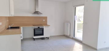 Appartement  à louer, 4 pièces, 3 chambres, 85 m²