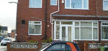 End terrace house to rent in Skelton Avenue, Leeds LS9