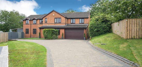 6 bedroom detached house for sale