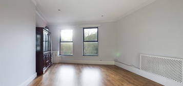 2 bed flat to rent