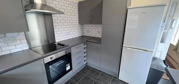 Shared accommodation to rent in Langland Terrace, Brynmill, Swansea SA2