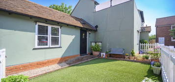 2 bed semi-detached bungalow for sale